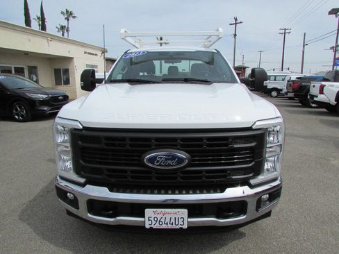 Used 2023 Ford F250 XL w/ XL Chrome Package image 3