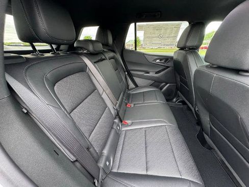 New 2026 Chevrolet Equinox LT w/ Convenience Package II image 29