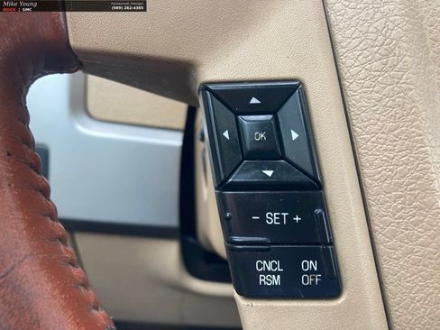 Used 2013 Ford F150 King Ranch w/ King Ranch Luxury Pkg AWD/4WD image 31