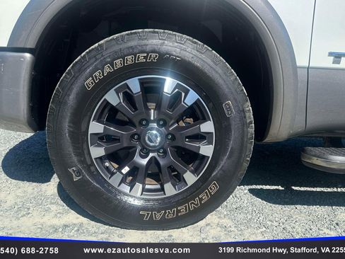 Used 2017 Nissan Titan Platinum Reserve image 10