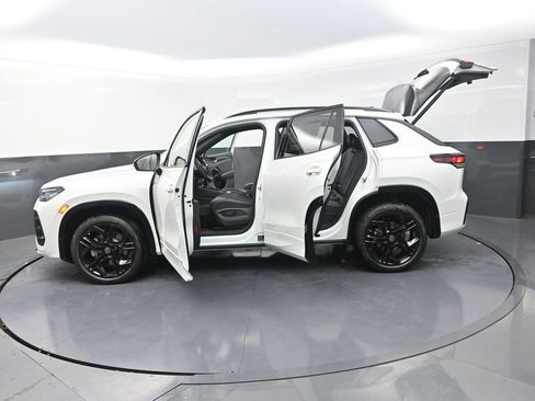 New 2026 Volkswagen Tiguan SE R-Line image 30