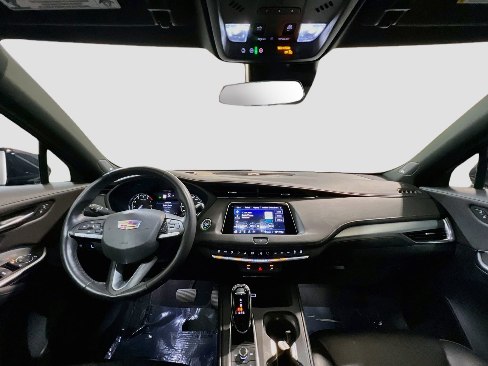 Used 2023 Cadillac XT4 Premium Luxury w/ Trailering Package FWD image 17