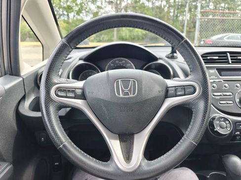 Used 2013 Honda Fit Sport image 9