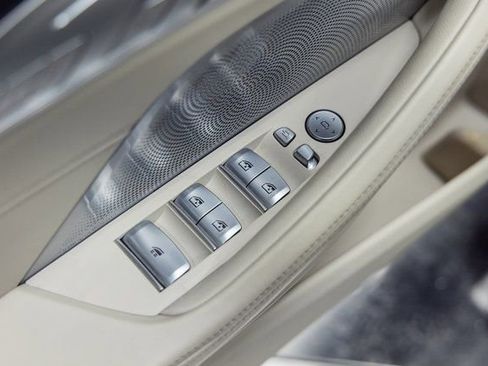 Used 2025 BMW M850i xDrive Convertible image 12