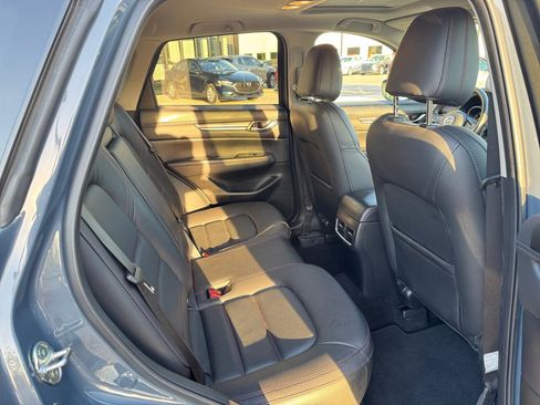 Certified 2023 MAZDA CX-5 Carbon Edition image 33