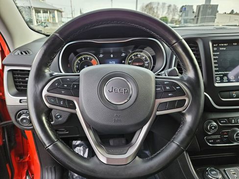 Used 2021 Jeep Cherokee Latitude Lux w/ Comfort/Convenience Group image 21