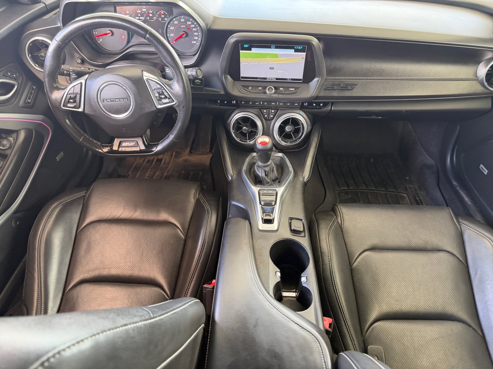 Used 2018 Chevrolet Camaro SS RWD image 15