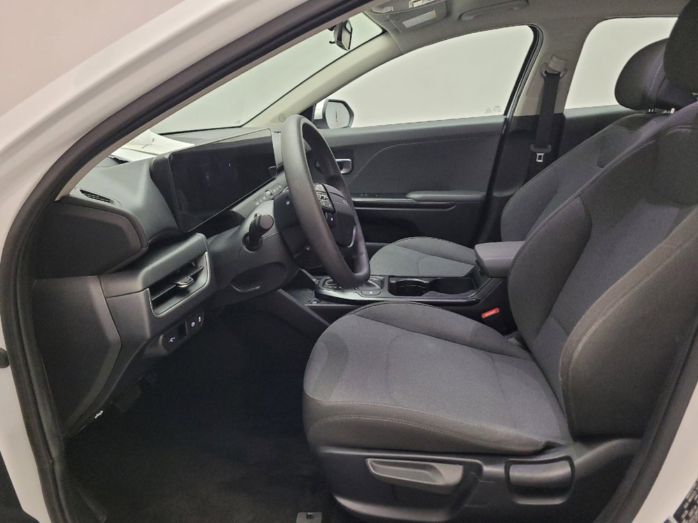 Used 2025 Kia K4 FWD image 17