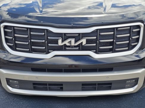 Used 2023 Kia Telluride SX Prestige AWD/4WD image 5