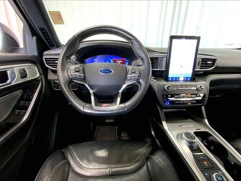 Used 2020 Ford Explorer ST w/ ST Street Pack image 14