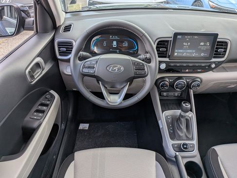New 2026 Hyundai Venue SEL FWD image 14