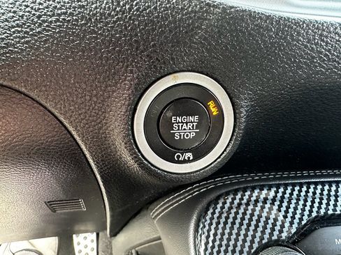 Used 2019 Dodge Challenger R/T Scat Pack w/ Driver Convenience Group RWD image 18