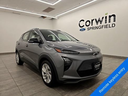 Used 2023 Chevrolet Bolt EUV LT w/ Comfort Package FWD image 6