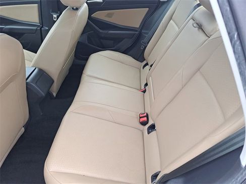 Used 2019 Volkswagen Jetta SEL image 26