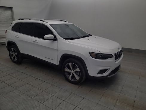 Used 2019 Jeep Cherokee Limited image 11