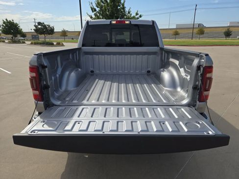 Used 2019 RAM 1500 Big Horn RWD image 29