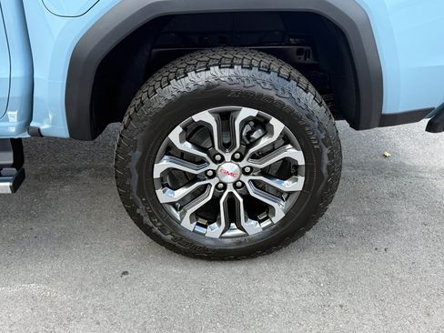 New 2026 GMC Canyon Denali AWD/4WD image 10