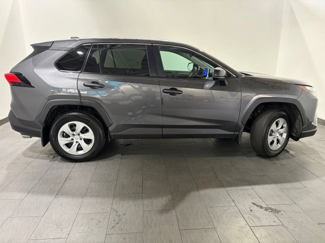 Used 2024 Toyota RAV4 LE FWD image 6