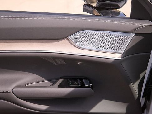 New 2025 Volvo EX90 Ultra image 11