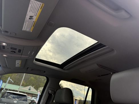 Used 2019 Chevrolet Tahoe LT image 31