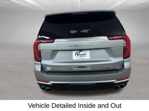 Certified 2025 GMC Yukon Denali AWD/4WD image 12