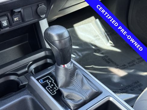 Used 2020 Toyota Tacoma SR5 image 33