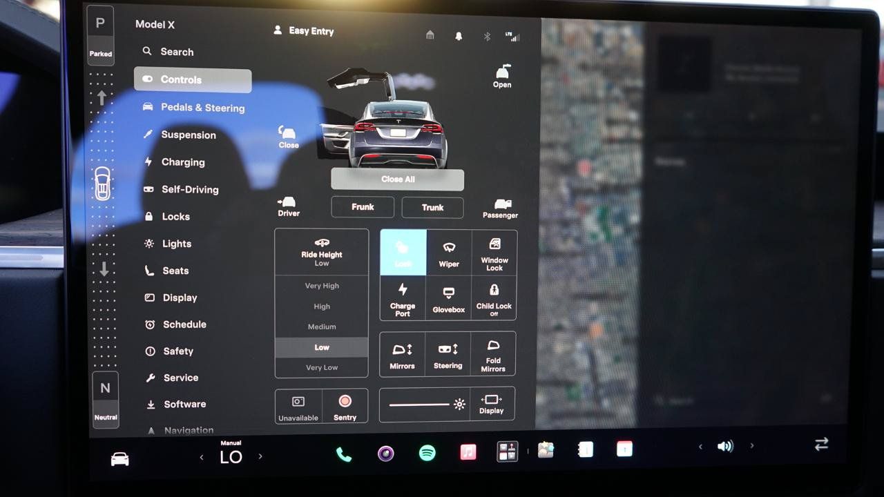 Used 2023 Tesla Model X AWD/4WD image 20