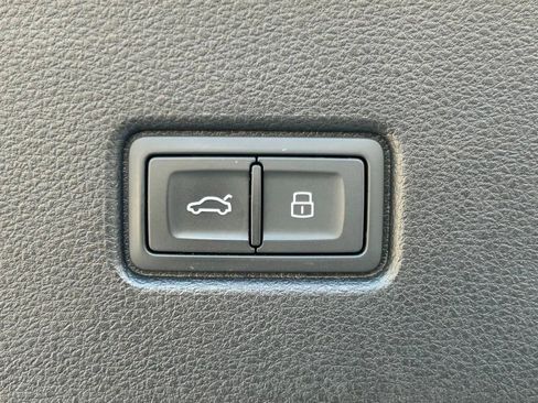 Used 2023 Audi SQ5 Premium Plus image 59