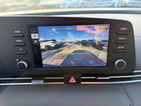 Used 2026 Hyundai Elantra SE FWD image 21