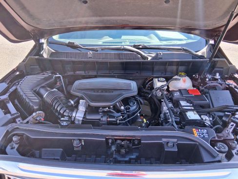 Used 2017 GMC Acadia Denali w/ Technology Package FWD image 39