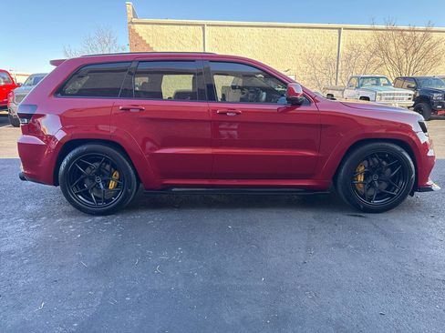 Used 2018 Jeep Grand Cherokee Trackhawk AWD/4WD image 13