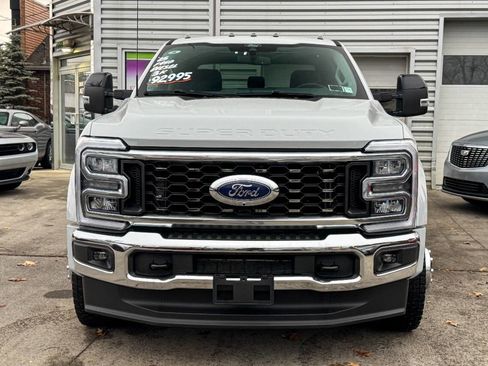 Used 2025 Ford F450 Lariat image 7