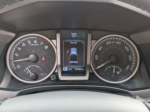 Certified 2023 Toyota Tacoma SR5 AWD/4WD image 21