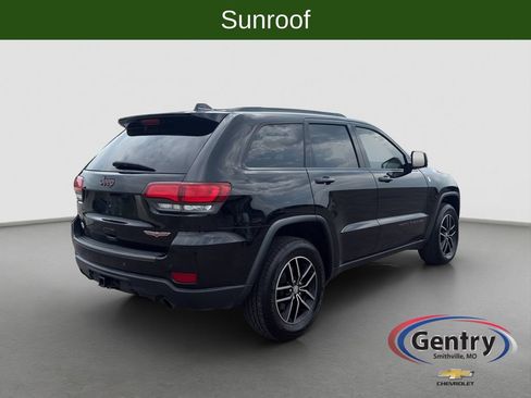 Used 2018 Jeep Grand Cherokee Trailhawk AWD/4WD image 6
