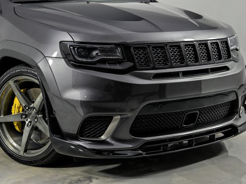 Used 2021 Jeep Grand Cherokee Trackhawk AWD/4WD image 2