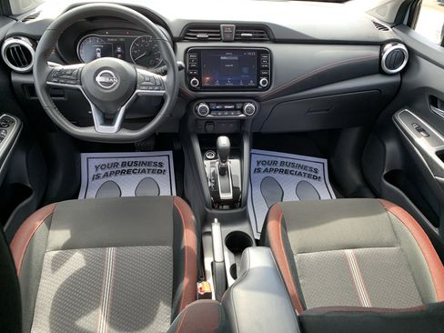 Used 2025 Nissan Versa SR w/ Trunk Package FWD image 33