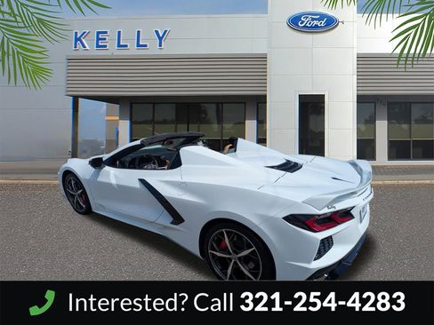 Used 2023 Chevrolet Corvette Stingray Premium Conv w/ Z51 Performance Package RWD image 9