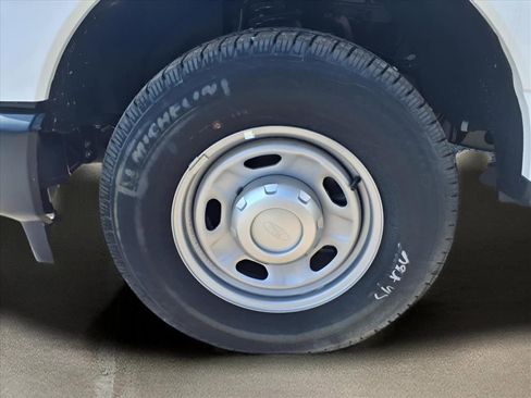 Used 2024 Ford F350 XL image 25