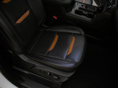 Used 2024 GMC Sierra 3500 AT4 w/ AT4 Premium Plus Package image 23