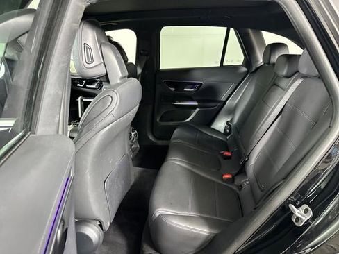 Used 2023 Mercedes-Benz GLC 300 4MATIC image 25