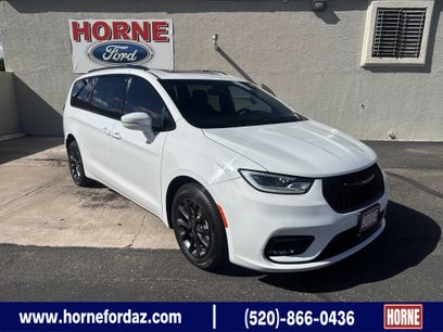 Used 2021 Chrysler Pacifica Limited w/ S Appearance Package