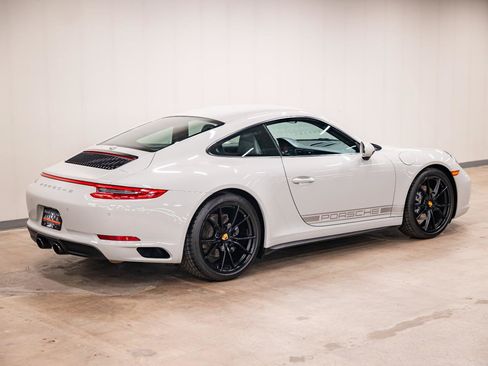 Used 2019 Porsche 911 Carrera 4 AWD/4WD image 40