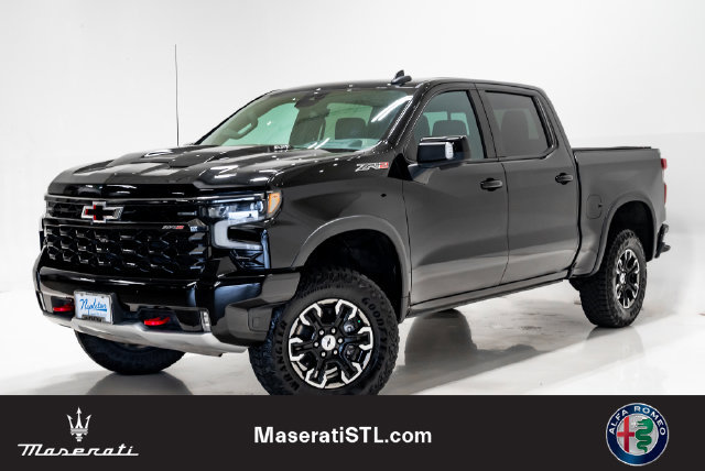 Used 2022 Chevrolet Silverado 1500 ZR2 w/ Technology Package AWD/4WD image 1