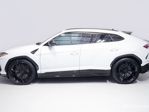 Used 2019 Lamborghini Urus AWD/4WD image 5