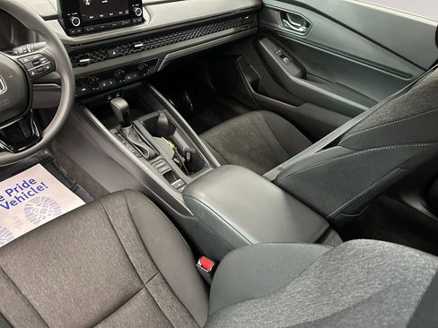 Used 2023 Honda Accord EX image 15