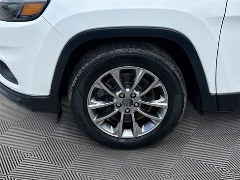Used 2019 Jeep Cherokee Latitude Plus image 35