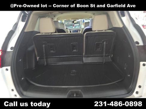 Used 2021 Buick Enclave Essence w/ Sound and Sites Package image 26