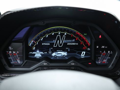 Used 2020 Lamborghini Aventador SVJ image 33