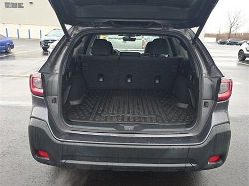 Used 2023 Subaru Outback Onyx Edition image 6