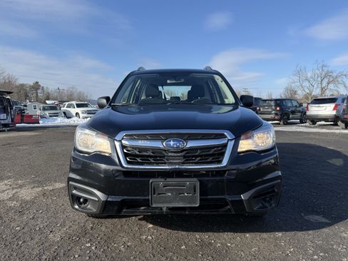 Used 2017 Subaru Forester 2.5i w/ Alloy Wheel Package image 12